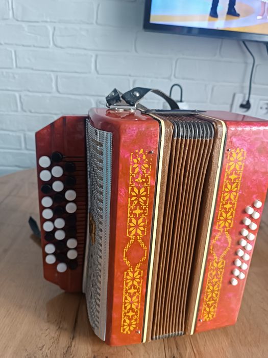 Продам Баян Малыш