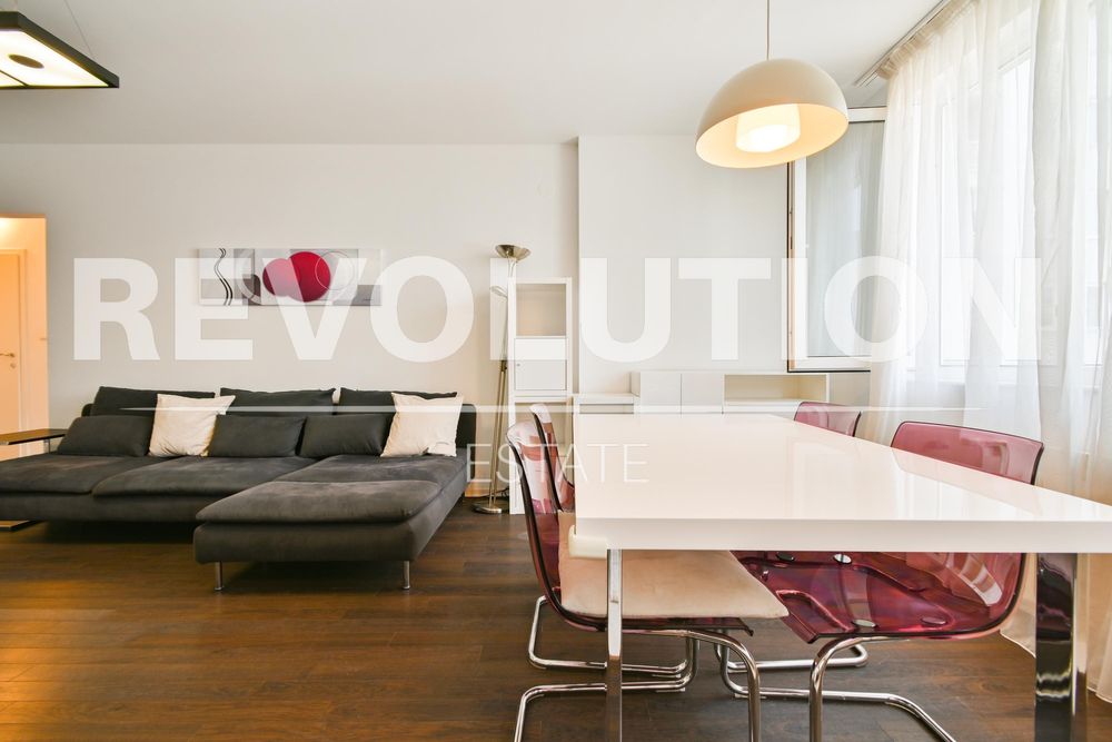 Дава се под наем Тристаен апартамент в София, Студентски град - 105 кв.м за 750 € - Снимка #2