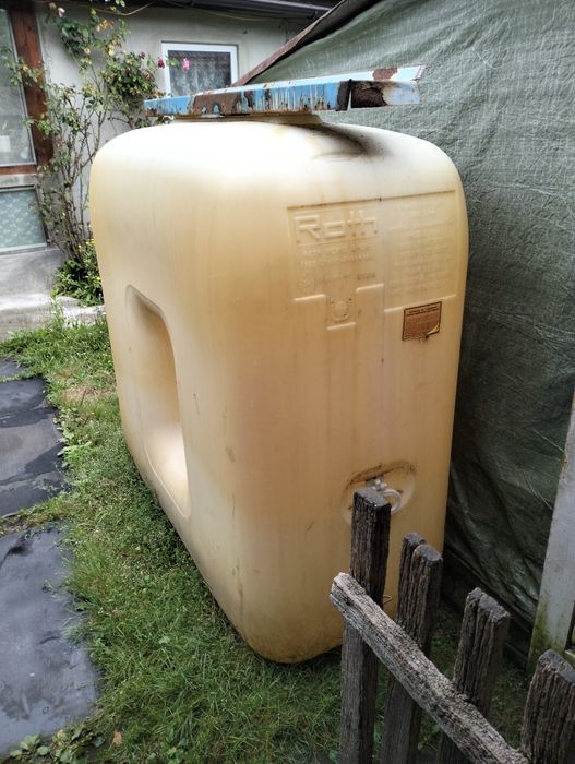 Fosa septica ecologica uzată.