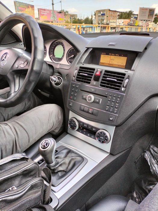 Продается Mercedes-Benz на запчасти