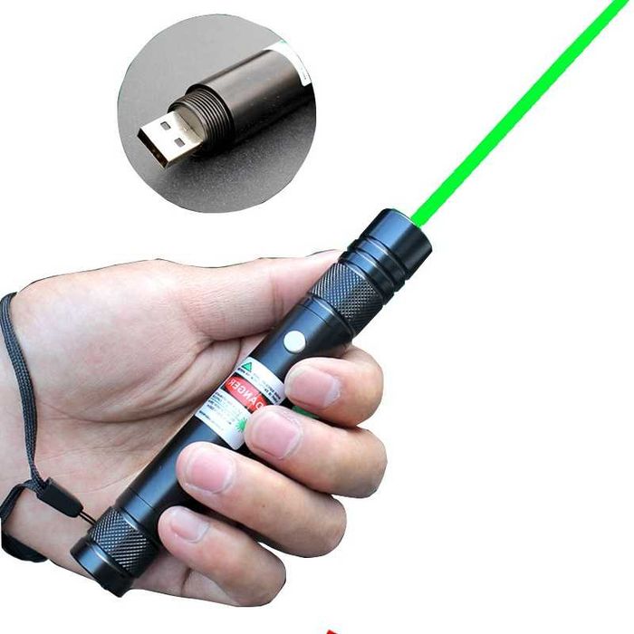 Зелен мощен лазер-показалка с USB зареждане