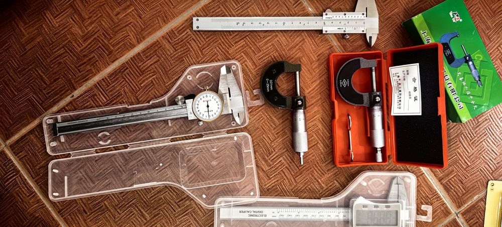 штангенциркули и индикатор