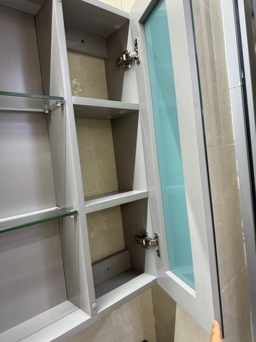 Шкаф-зеркало для ванной