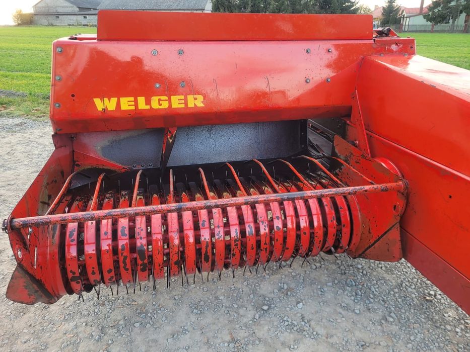 Пресс-подборщик Вельгер Ар45