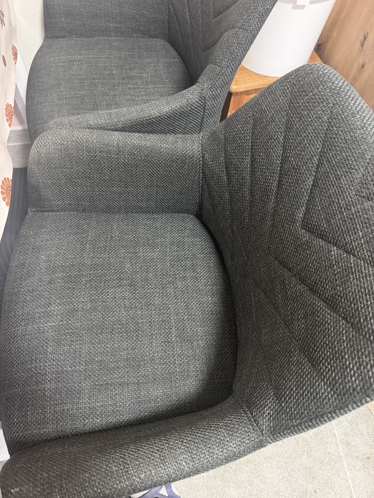 Vand 4 scaune noi , cumparate de 2 saptamani.250 lei unul