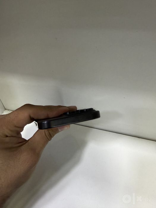 Iphone 16 pro black