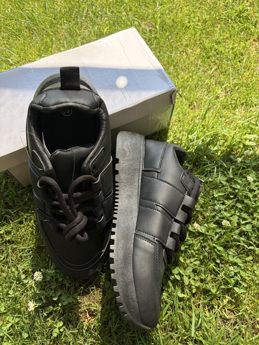 Adidași sport noi Adidas
