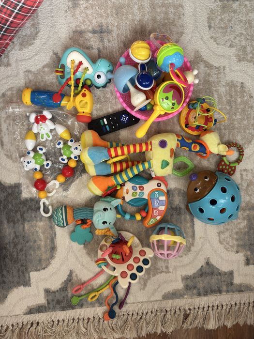 Продам игрушки детские