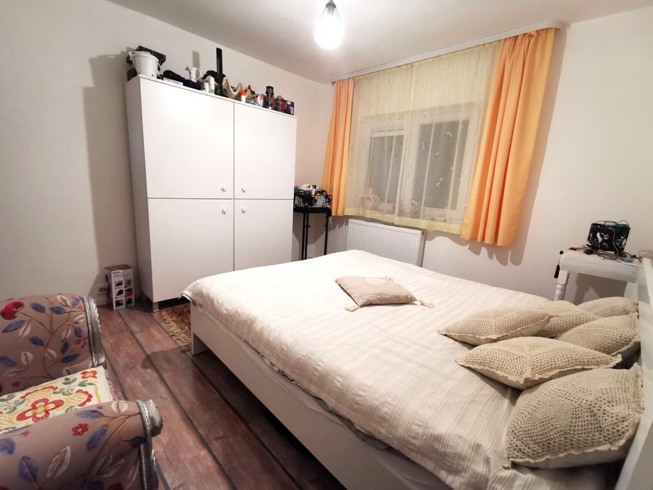 Vand apartament 3 camere, et 1