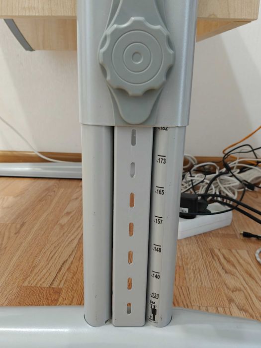 Парта для школьника