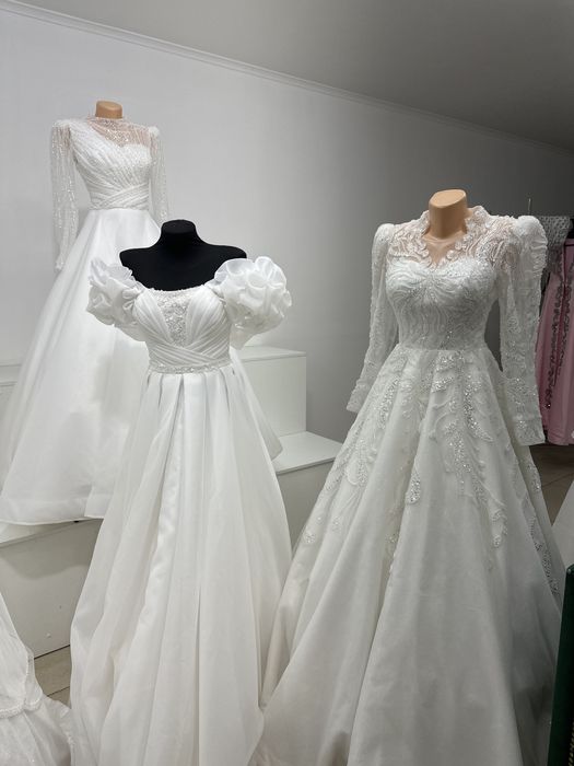 Продам свадебные платья