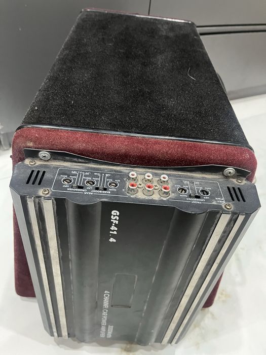 Продам саб усилитель