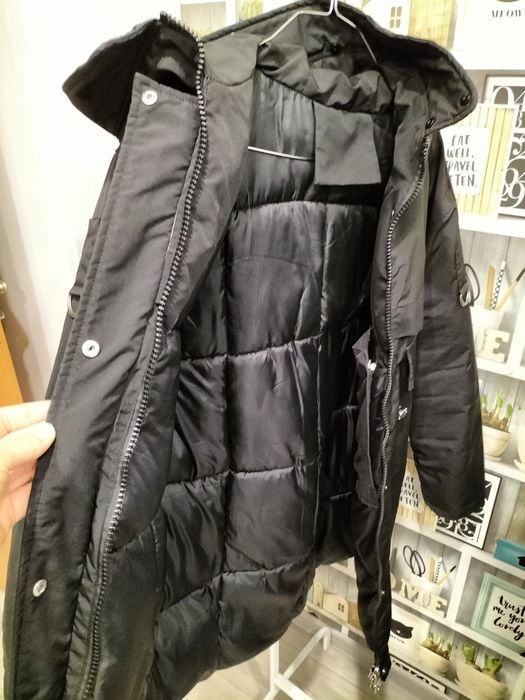 Продам куртку 3000