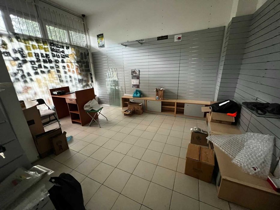 Магазин под наем в центъра на гр. Габрово - 91 m²