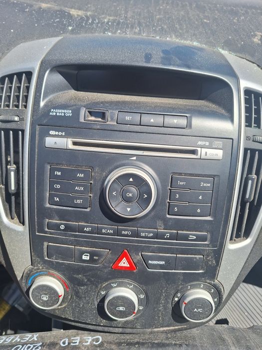 CD - MP3  Radio Kia Ceed / Сд Радио Музика Киа Сийд 2009г.