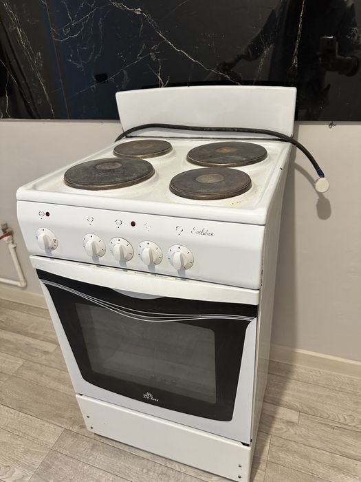 ПРОДАМ плиту Элекчтрическую