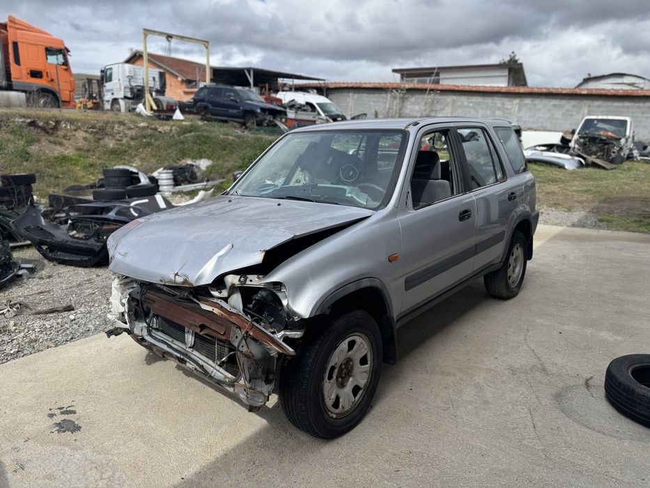 Honda Cr-v 2.0i 128/141 НА ЧАСТИ