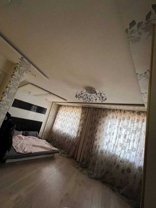 Продается стильная квартира-студия в центре города на Азиз базаре!