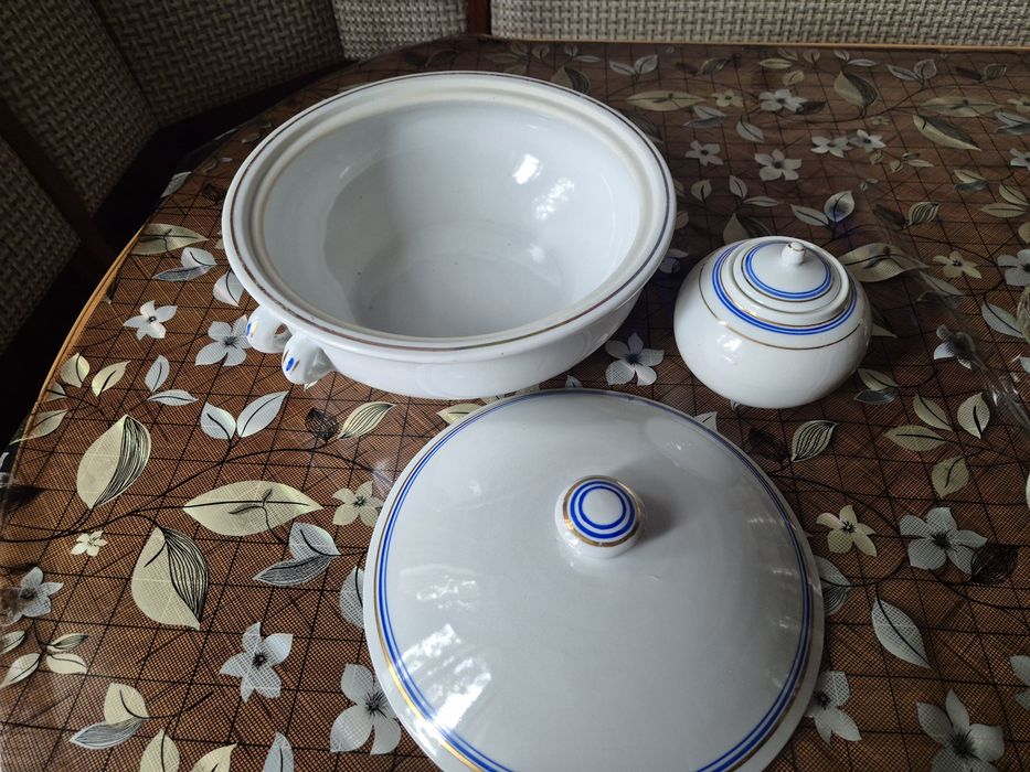 Продам супницу и тарелки!