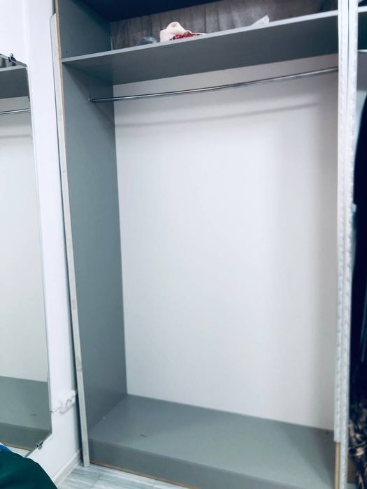 Ishlatilgan mebel bor salonlar va atelyelar uchun soni 5 ta