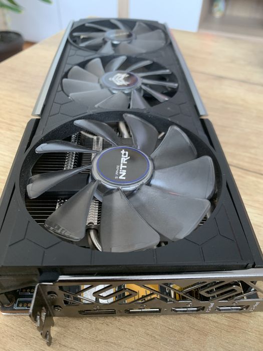 Placa video Sapphire RX  5700 XT Nitro+ Special Edition  8 GB
