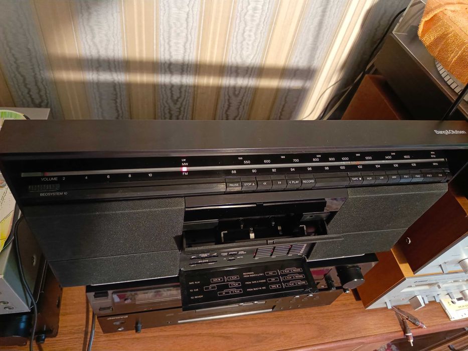 Магнитола Bang&Olufsen Beosystem 10