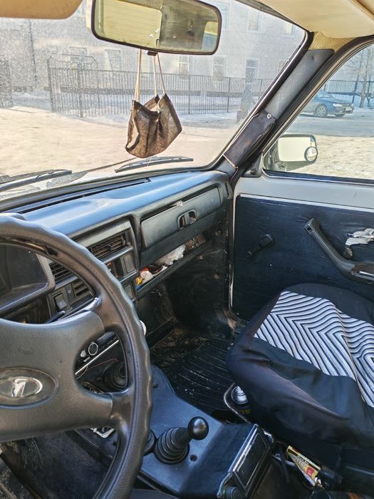 Продам ниву ваз21213