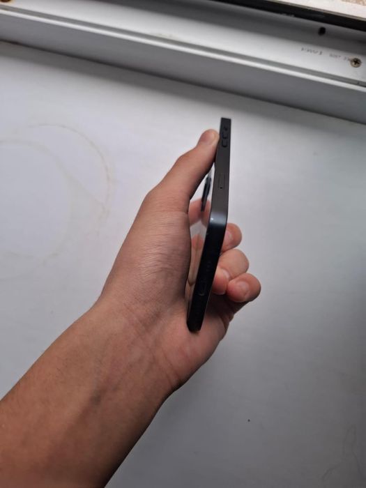 Iphone 13   128 ГБ ЕАС