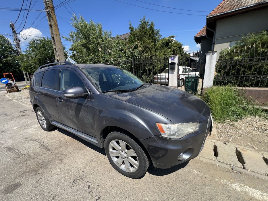 Mitsubishi outlander