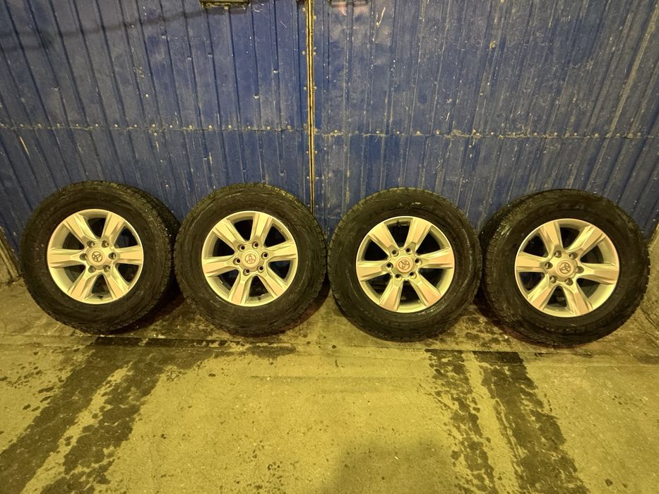 265/65/R17 продается балон с дисками