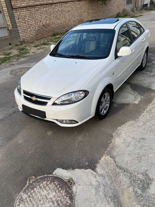 Автомашина сотилади