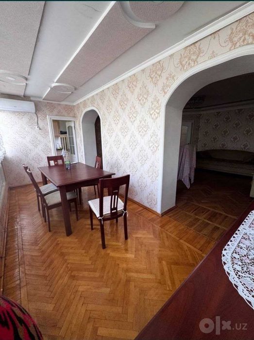 Срочно 3/4/4 метро Ойбек  86 м2 77 серия Кирпич ор-р Точка Вкуса КА