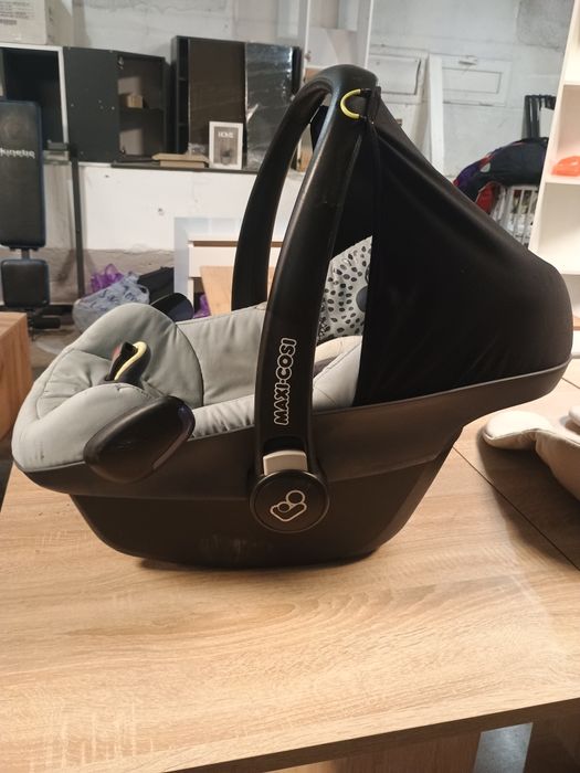 Столче за кола Maxi-Cosi Pebble