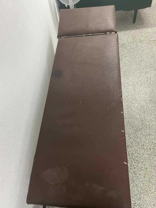 Легло за масажи втора употреба