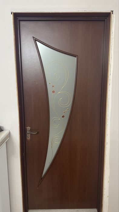 Продам межкомнатные двери