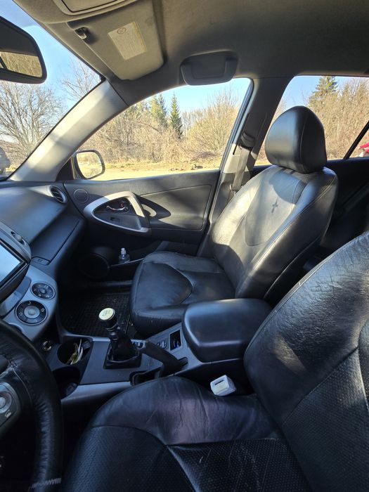 Toyota rav 4 2007 година