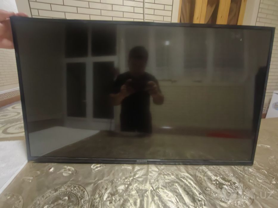 Televizor moonx sotiladi 700000