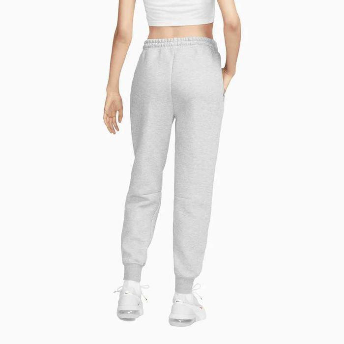 Дамски Екип Nike Tech Fleece