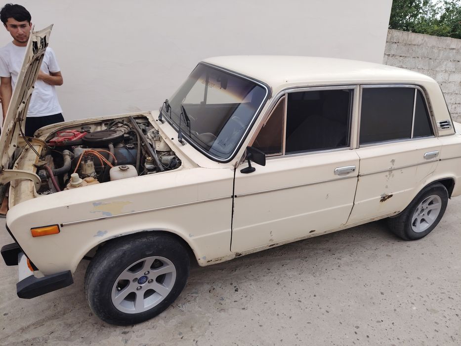 Автомабил транспорт