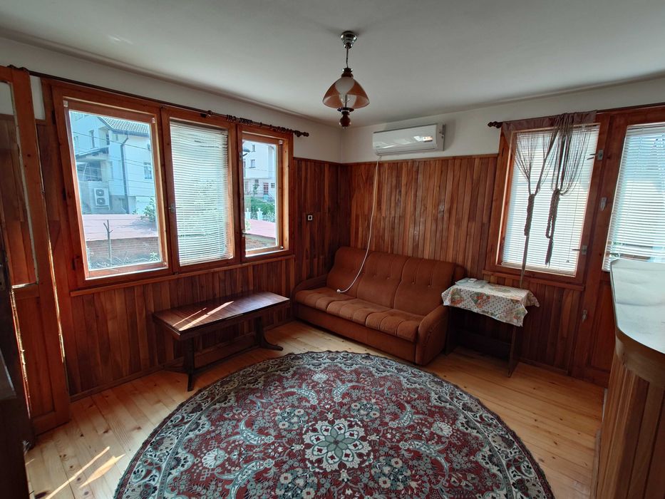 Дава се под наем Етаж от къща в София, Градоман - 80 кв.м за 459 € - Снимка #1