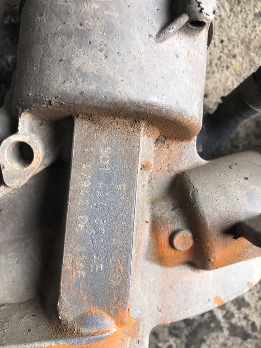 Haion Hayon usa spate Skoda Octavia 3 negru 2.0 CFKC 4x4 150 cp