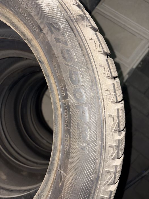 Зимние шины 275/50/21