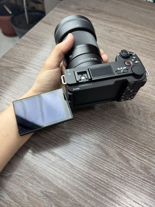 Sony ZV-E10 II + Sigma 30mm f/1.4