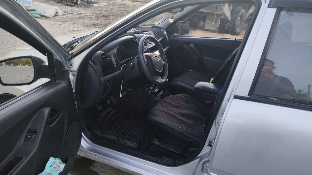 Lada Granta 2012 г