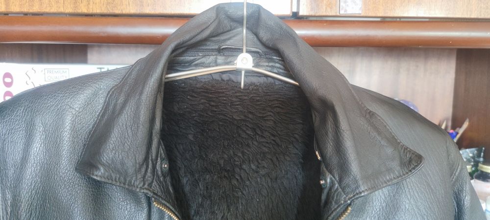 Черно Кожено Яке