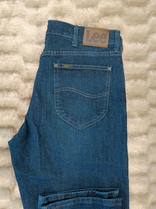 Продам джинсы Lee
