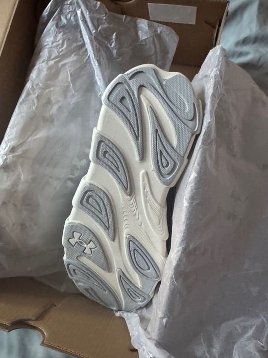 Кроссовки Under Armour UA W HOVR Runner 2