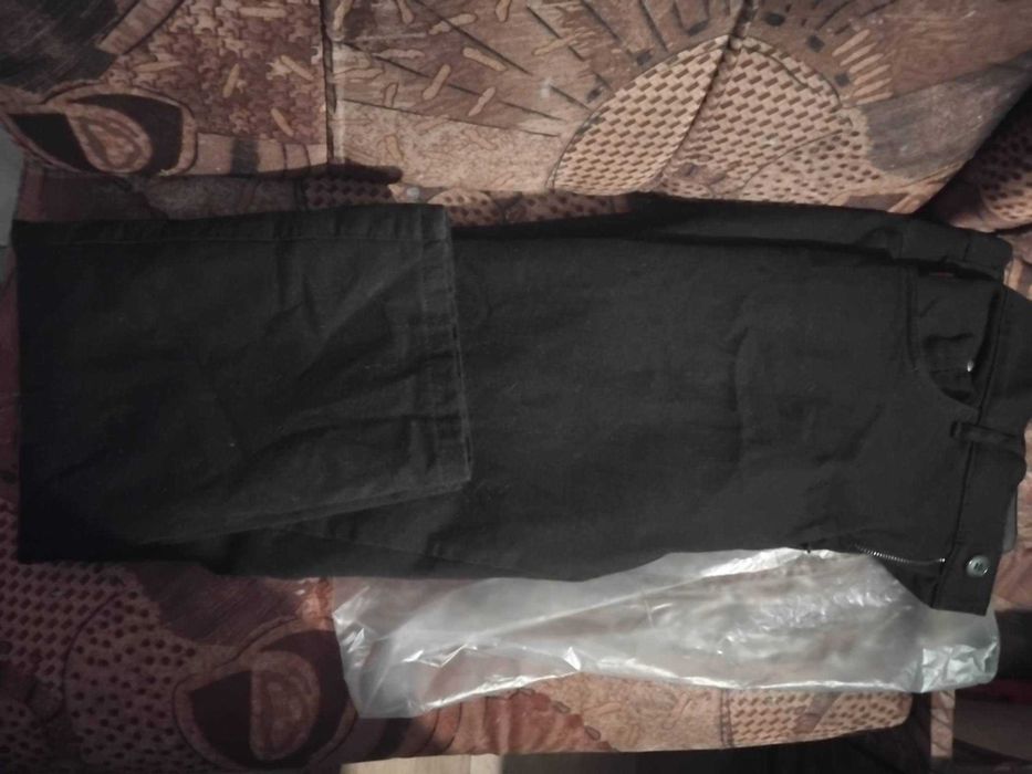 Мъжки зимни дънки- М размер.