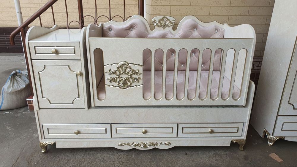 Детский мебель комплект