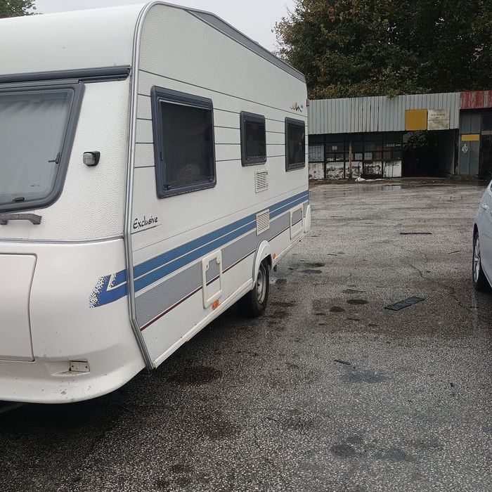 Продавам каравана марка хоби .